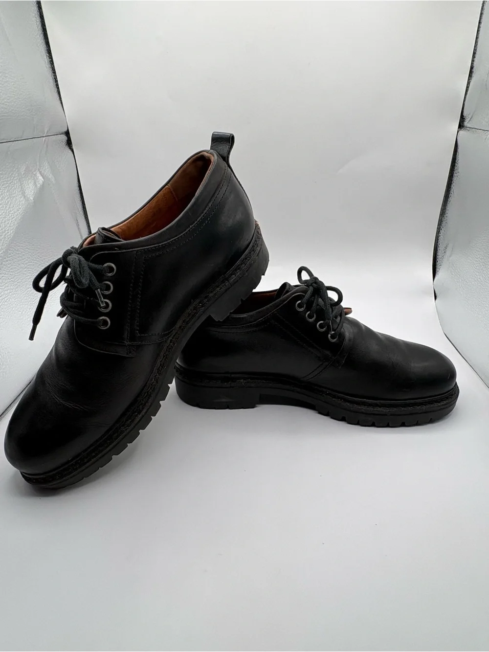Johnston & Murphy Derby Shoes Mens 9.5 Black Leather Lug Sole Made in Italy